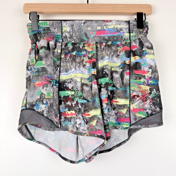 Lululemon Hotty Hot Shorts High Rise HR 4" Lined‎ Multicolor Size 4 Performance - Picture 1 of 5